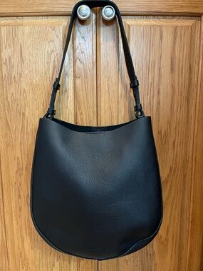 Portland Leather-Large Black Olivia